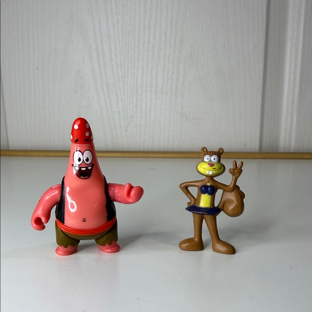 SpongeBob SquarePants Patrick Pink & Sandy Brown Figures